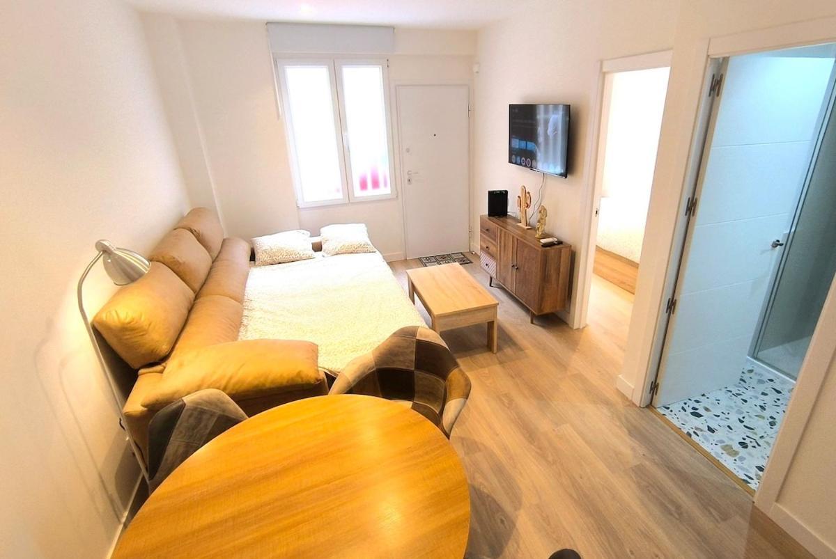 Modern With Terrace Near The Center Apartamento *